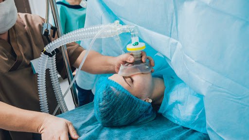 Gây mê nội khí quản được sử dụng trong phẫu thuật cắt u tiểu khung