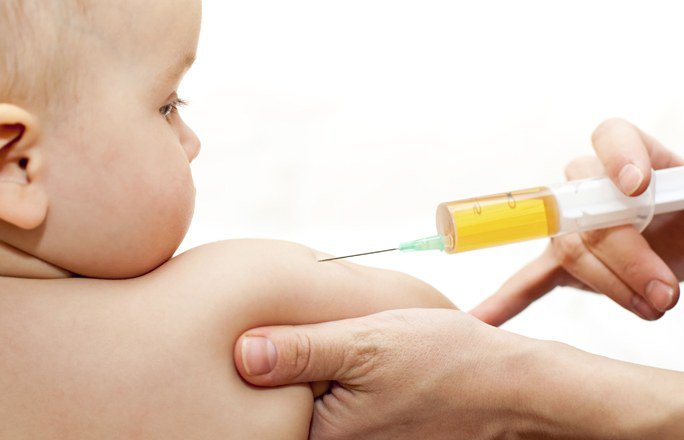 Tiêm vắc xin sởi có gây sốt nhiều không?
