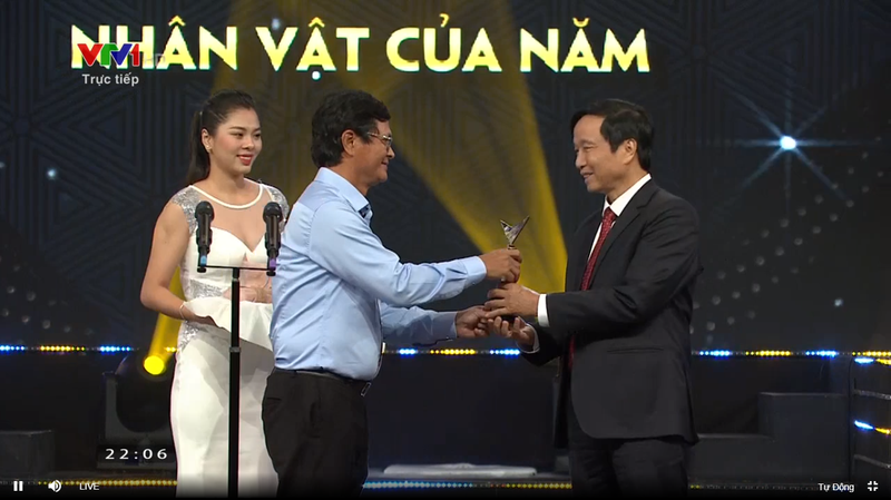 GS Nguyễn Thanh Liêm nhận giải VTV ấn tượng