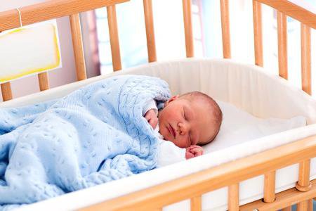 Trẻ sơ sinh có thể ngủ trong môi trường ồn ào mà không hề bị ảnh hưởng