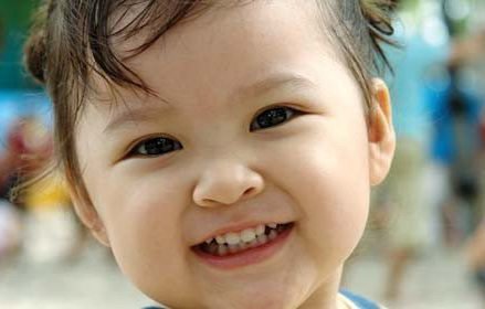 Trẻ 3 tuổi hầu hết đã có đầy đủ 20 chiếc răng sữa