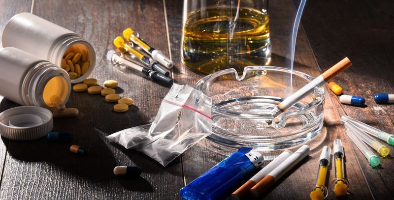 Vấn đề lạm dụng các chất gây nghiện ngoài heroin