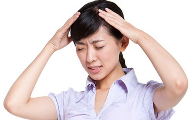 Đau nhức mắt, đau nặng đầu và ù tai là bị làm sao?