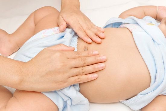 Trẻ 1 tuổi rưỡi bị to bụng là dấu hiệu của bệnh gì?