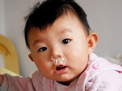 Trẻ 6 tháng tuổi bị viêm mũi vận mạch nên dùng thuốc gì?