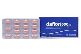 Khi dùng Daflon 500 điều trị trĩ hỗn hợp độ 2 có được dùng thuốc bôi teo trĩ ngoại không?