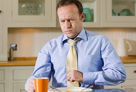 Thức ăn không tiêu hết trong phân: Có nên lo lắng?