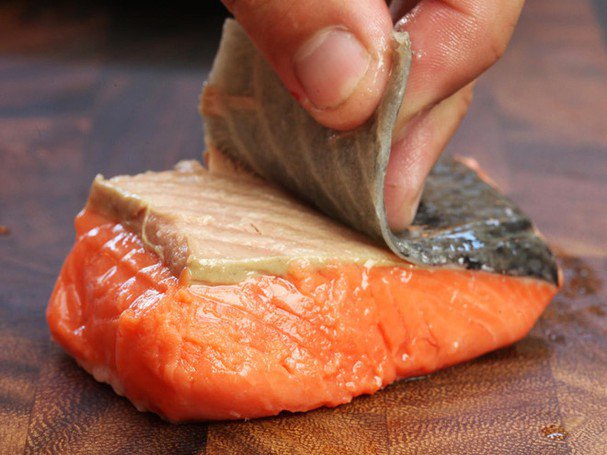 Omega 3 có trong mỡ cá đem lại giá trị dinh dưỡng sức khỏe cho  người dùng