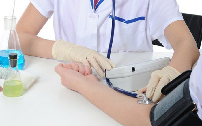 Hội chứng tăng huyết áp áo choàng trắng là gì?