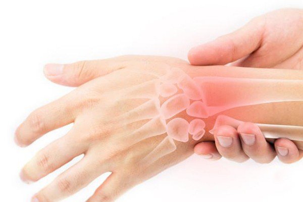 Đau cổ tay đến ngón tay là dấu hiệu của bệnh gì?