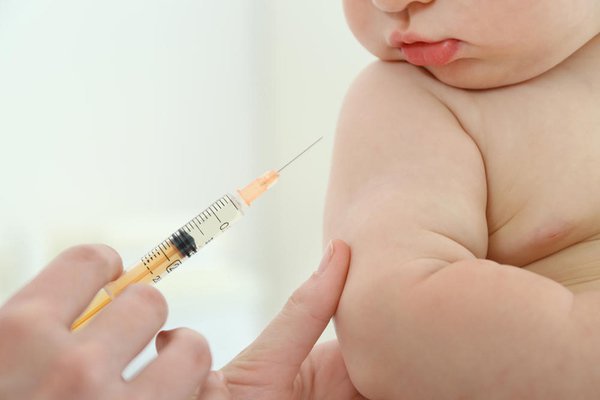 Trẻ tiêm vắc xin 6in1 khi nào?