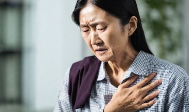 Trường hợp co thắt mạch vành nặng có thể xuất hiện các cơn đau thắt ngực