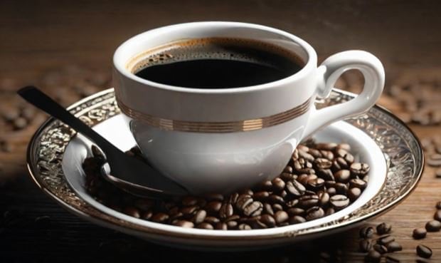 Hạn chế các chất kích thích như cafe, trà để tránh làm tăng nhịp tim