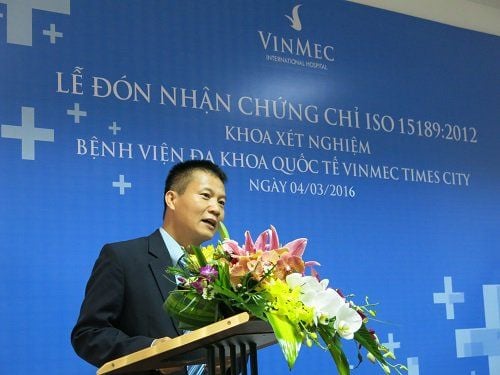 Khoa Xét nghiệm Vinmec Times City đón nhận chứng chỉ ISO 15189:2012