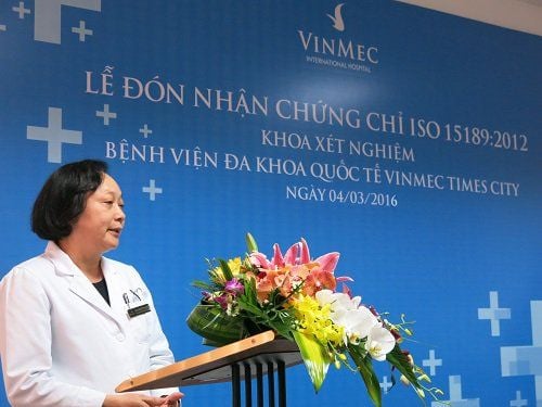 Khoa Xét nghiệm Vinmec Times City đón nhận chứng chỉ ISO 15189:2012