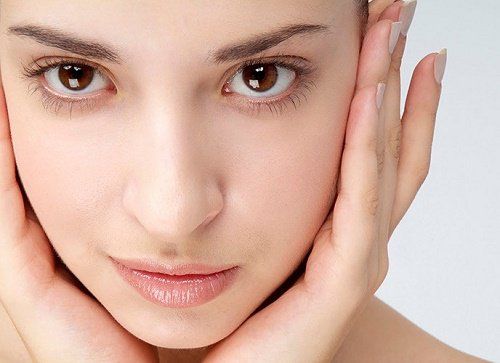 
Huyết tương giàu tiểu cầu kích thích tăng trưởng tế bào, sản xuất collagen
