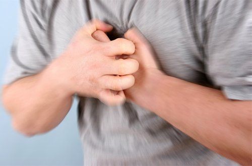 Middle chest pain: What you need to know