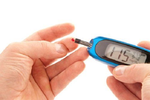 How does diabetic nephropathy occur?