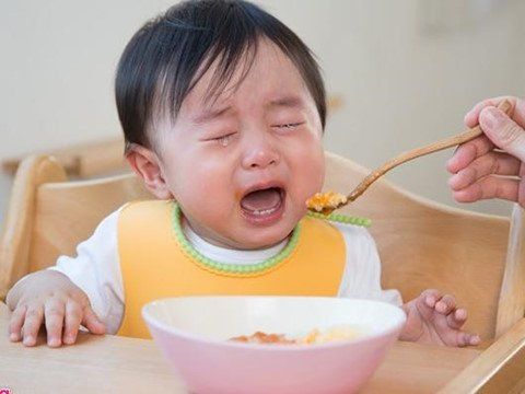 
Biếng ăn, chậm lớn: Biểu hiện của táo bón ở trẻ
