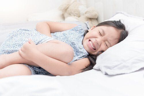 How to cure food poisoning at home?