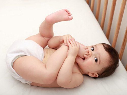 Trẻ 8 tháng tuổi nặng 6,5kg có phải suy dinh dưỡng?
