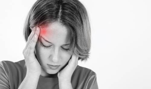 Thỉnh thoảng đau đầu do di chứng ngã xe có phải dấu hiệu tụ máu não?