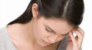 How are headaches and hormones related?