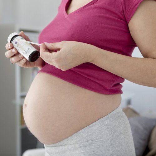 Vẫn dùng thuốc tiểu đường duy trì nồng độ Glucose khi mang thai có gây ảnh hưởng dị tật thai nhi không?