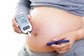 Mang thai tuần 30 tiêm insulin có ảnh hưởng gì không?