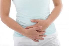 10 weeks pregnant women have severe lower abdominal pain with headache, is it okay?