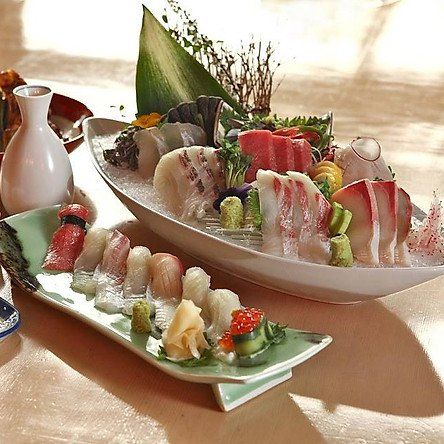 
Sushi cá hồi dễ bị nhiễm các vi khuẩn và ký sinh trùng
