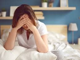 Triệu chứng hồi hộp, lo lắng, khó ngủ, mệt mỏi là do bệnh?