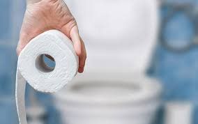 Đi cầu ít, táo bón cần khắc phục thế nào?