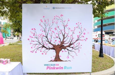 Vinmec joining 3,000 Vietnamese women in the campaign of “Turn Love into Action to Win Breast Cancer”