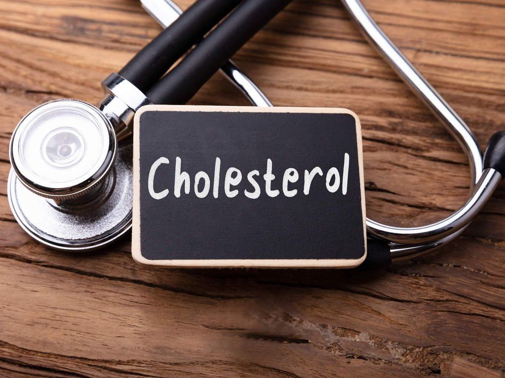 
Cholesterol tồn tại trong thực phẩm có nguồn gốc động vật và trong cơ thể, nơi nó là thành phần quan trọng của nhiều mô, đặc biệt là não và hệ thần kinh
