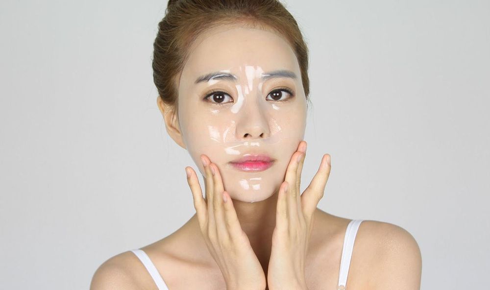 
Mặt nạ dạng gel giúp cấp ẩm và làm dịu da
