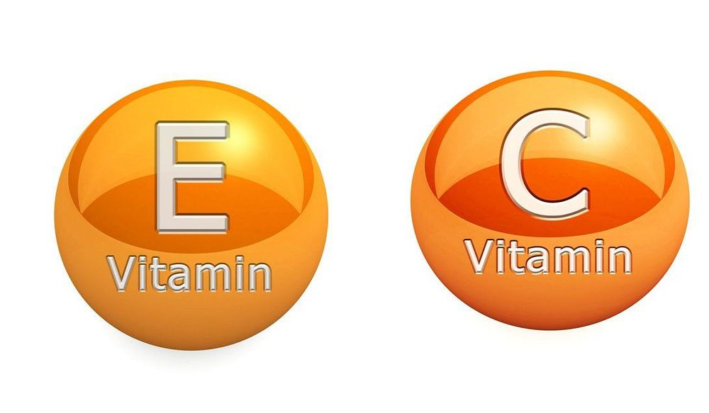 
Uống vitamin E cùng vitamin C có tác dụng chăm sóc da tốt hơn
