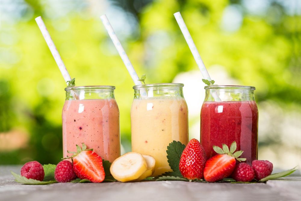 Fruit smoothies are a healthy choice for most people, including people with diabetes. 