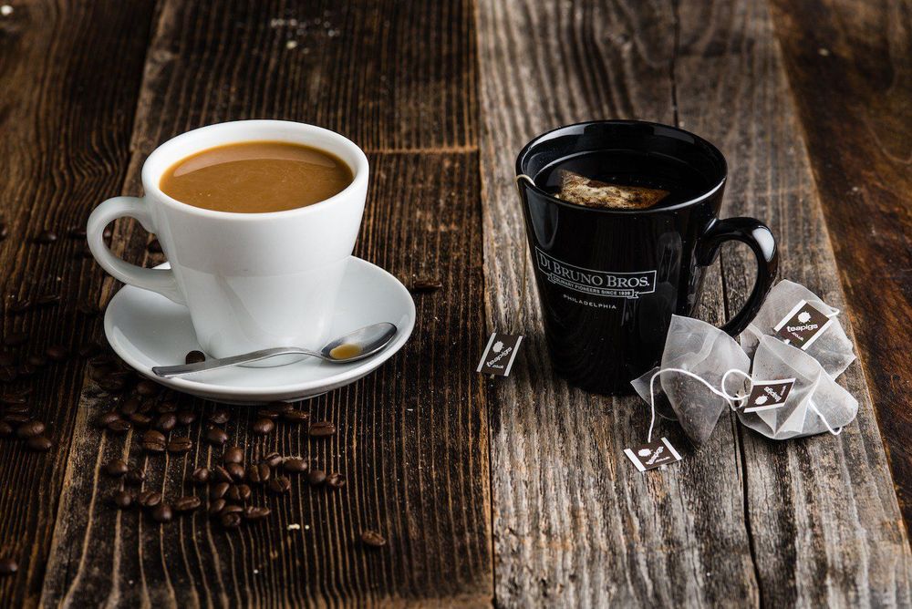 Cơ thể bị mất nước tạm thời nếu bạn dùng caffe và trà quá mức
