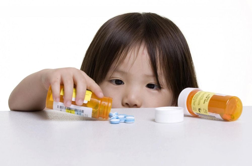 Chứng ngủ rũ ở trẻ em có thể sử dụng một số loại thuốc theo chỉ định của bác sĩ