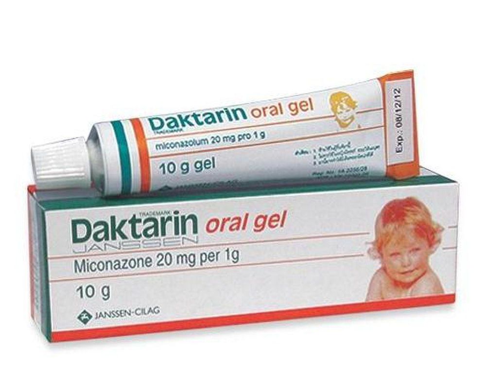 
Do cấu trúc của thuốc Daktarin là dạng gel đặc nên có thể gây nghẹt thở cho em bé
