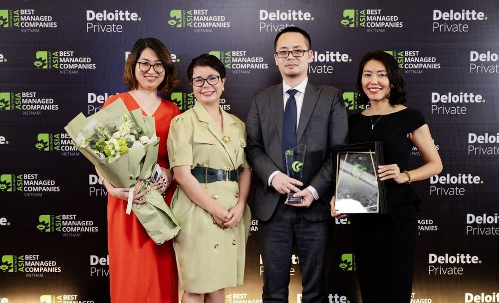 Mr. Nguyễn Huy Ngọc – Deputy CEO of Operations at Vinmec Healthcare System, represented the company in receiving the Best Managed Companies 2023 award.