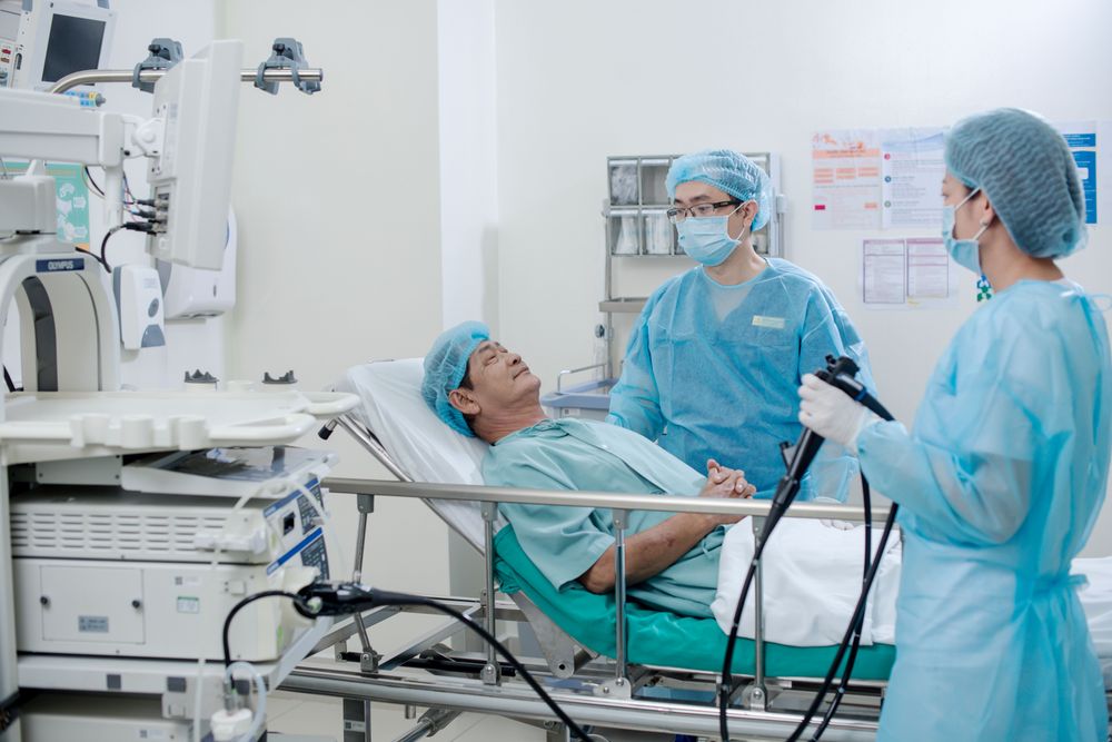 Khi cơn đau xuất hiện ở ruột thừa bệnh nhân nên nhanh chóng đến cơ sở y tế điều trị.