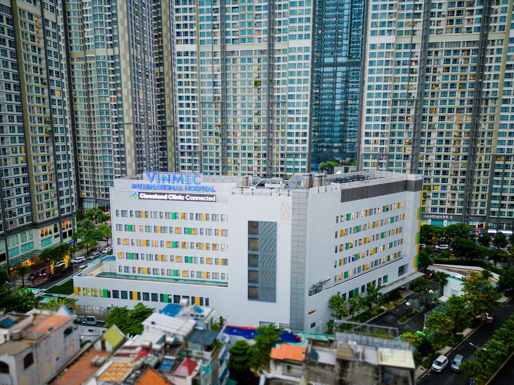 Hiện tại, không có nhiều cơ sở y tế giống như Ngân hàng sinh học Vinmec, vốn được tạo ra với định hướng xây dựng một nơi lưu trữ tế bào gốc đáp ứng đủ các tiêu chuẩn nghiêm ngặt của quốc tế để phục vụ người bệnh.