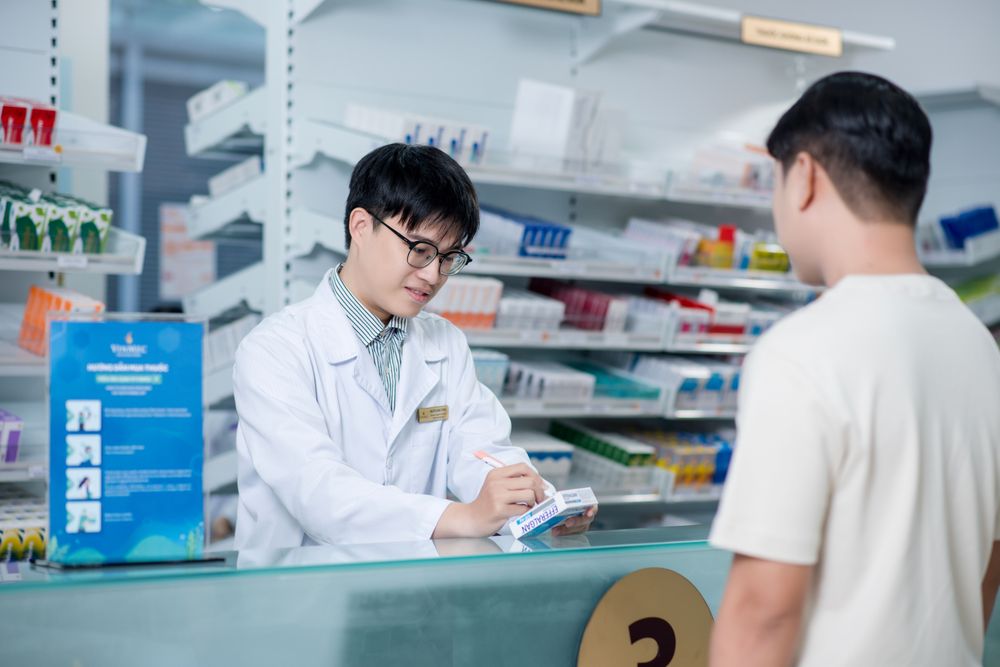 Đối với vấn đề viêm thực quản trào ngược cấp A điều trị khỏi không thì câu trả lời là có, bệnh nhân sẽ được chỉ định dùng thuốc ức chế bơm proton.