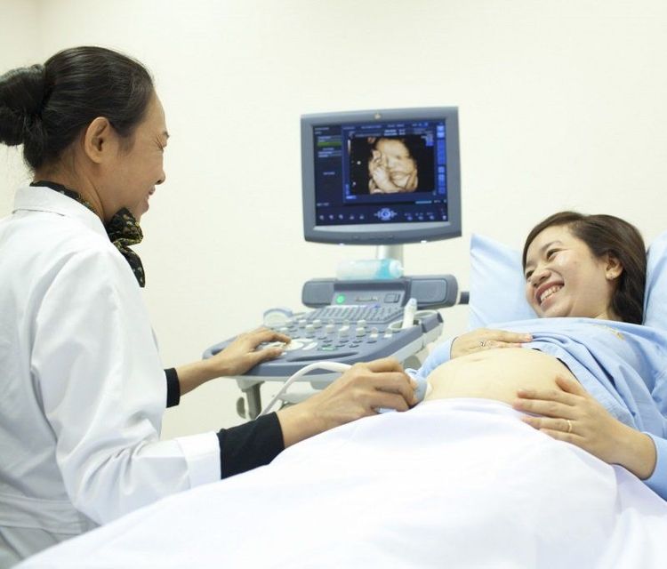 Siêu âm sẽ có thể cho hình ảnh rõ ràng của lượng chất lỏng và hỗ trợ việc chẩn đoán đa ối nếu có