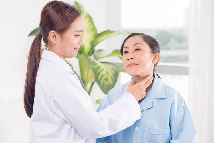 
Phương pháp điều trị đốt sóng cao tần giúp bảo tồn tối đa chức năng tuyến giáp, không để lại sẹo
