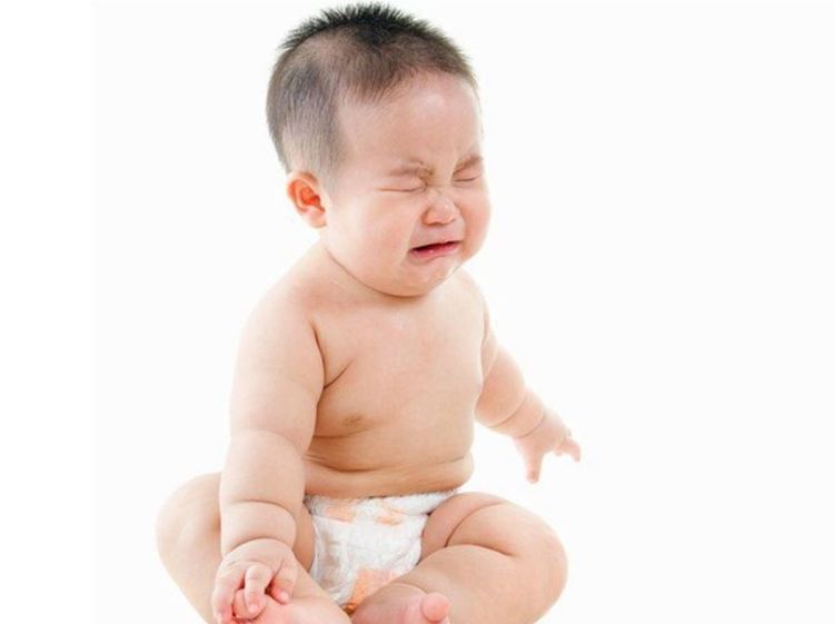 
Tiêu chảy cấp do Rotavirus khiến trẻ khó chịu và có nguy cơ ảnh hưởng trực tiếp tới tính mạng của trẻ
