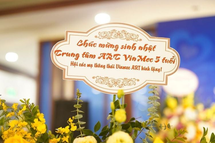 
Chúc mừng sinh nhật 5 năm Trung tâm hỗ trợ sinh sản Vinmec Times City!
