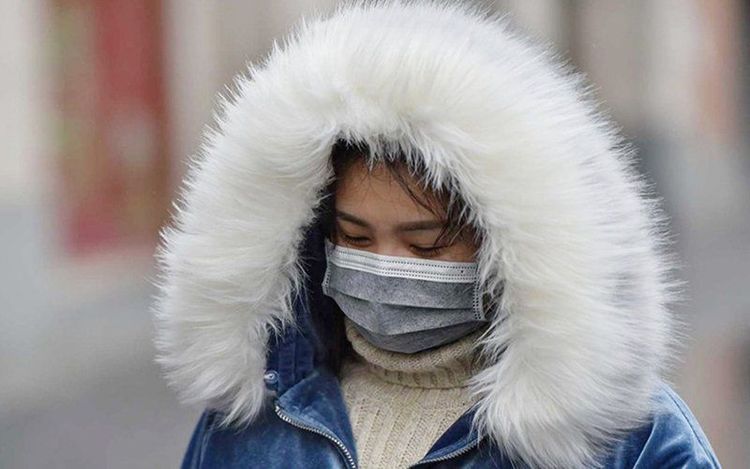 Thường xuyên đeo khẩu trang để bảo vệ mũi mỗi khi ra ngoài